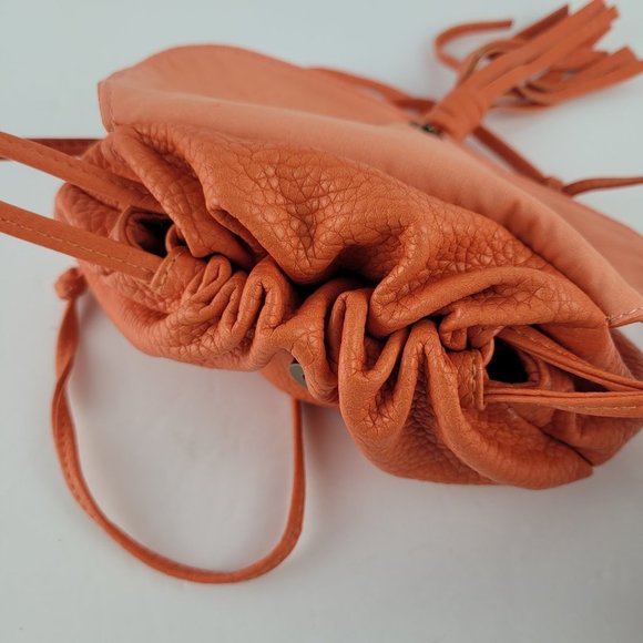 NWT Urban Outfitters Ecote Tangerine Faux Leather Fringe Crossbody Bag - Picture 7 of 10